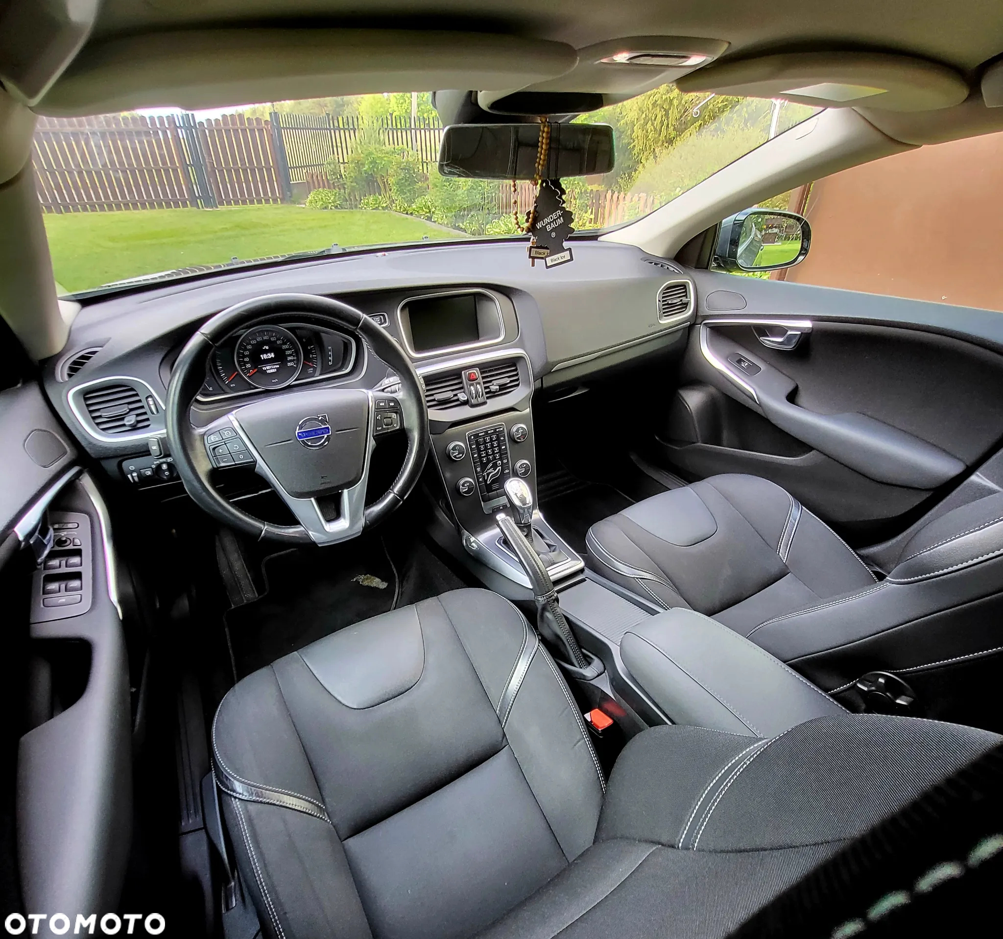 Volvo V40 D3 Momentum - 18