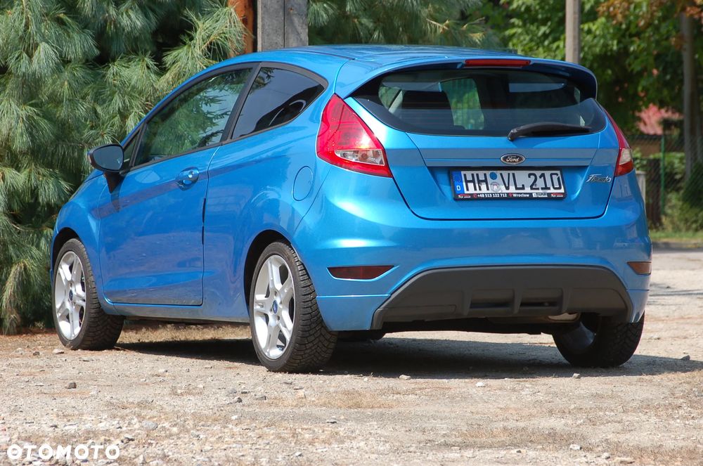 Ford Fiesta 1.4 Sport - 22