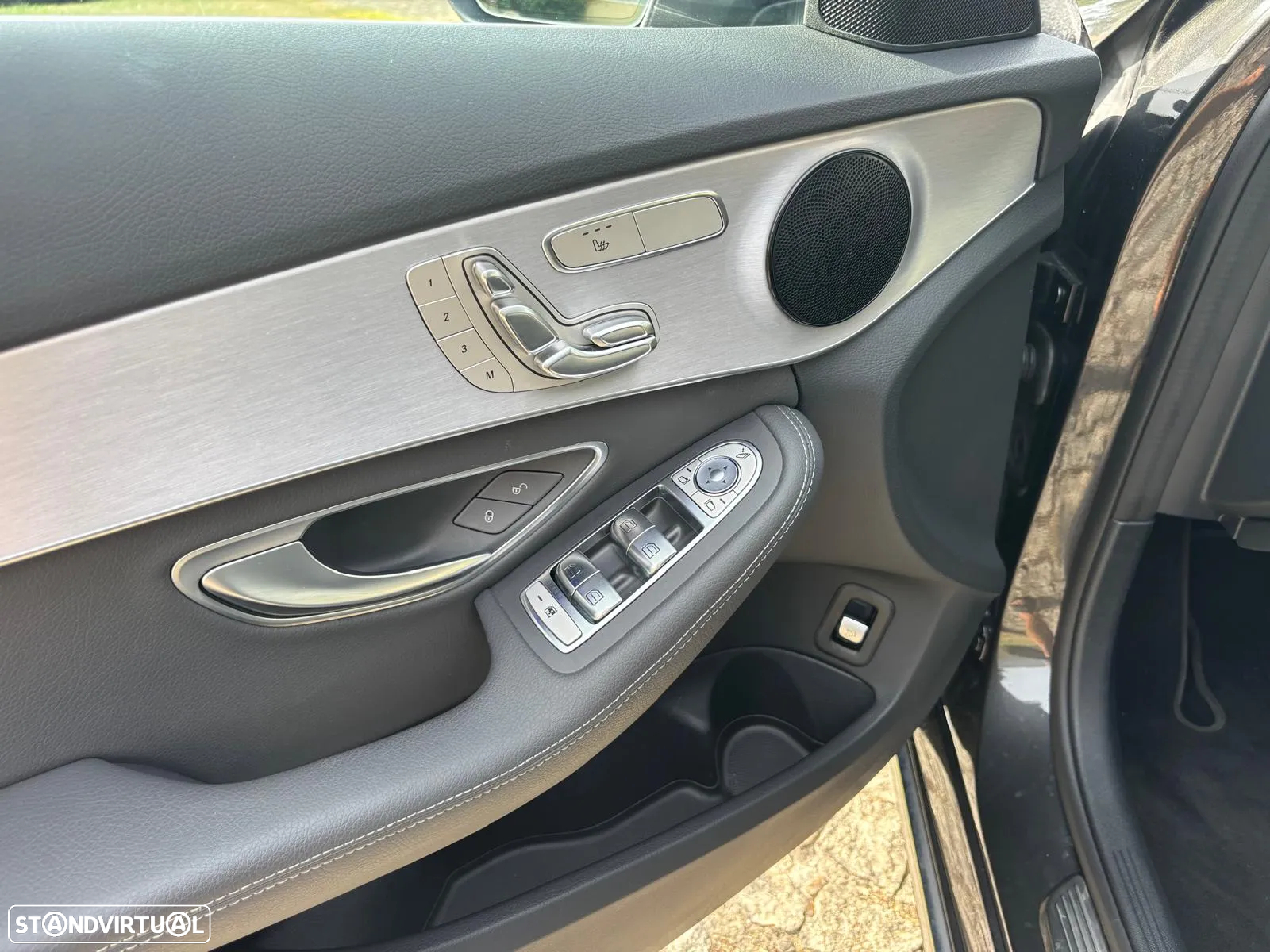 Mercedes-Benz C 300 de Avantgarde - 15