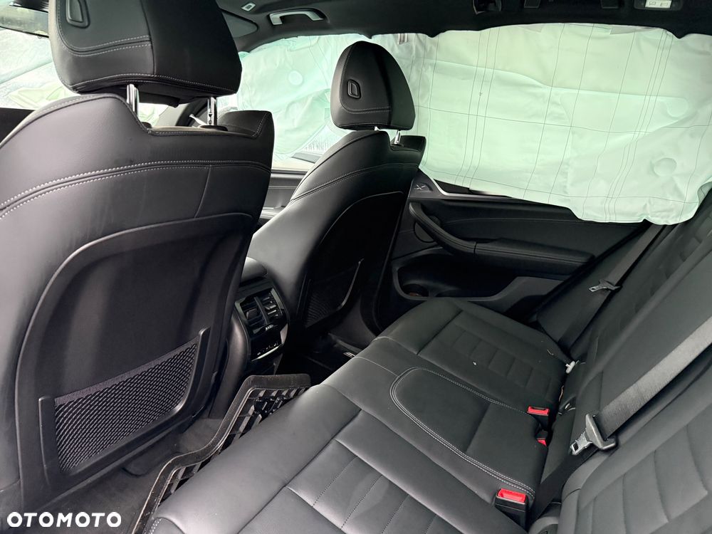 BMW iX3 Impressive - 16