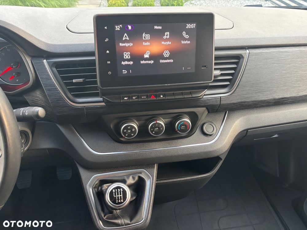 Renault Trafic - 26