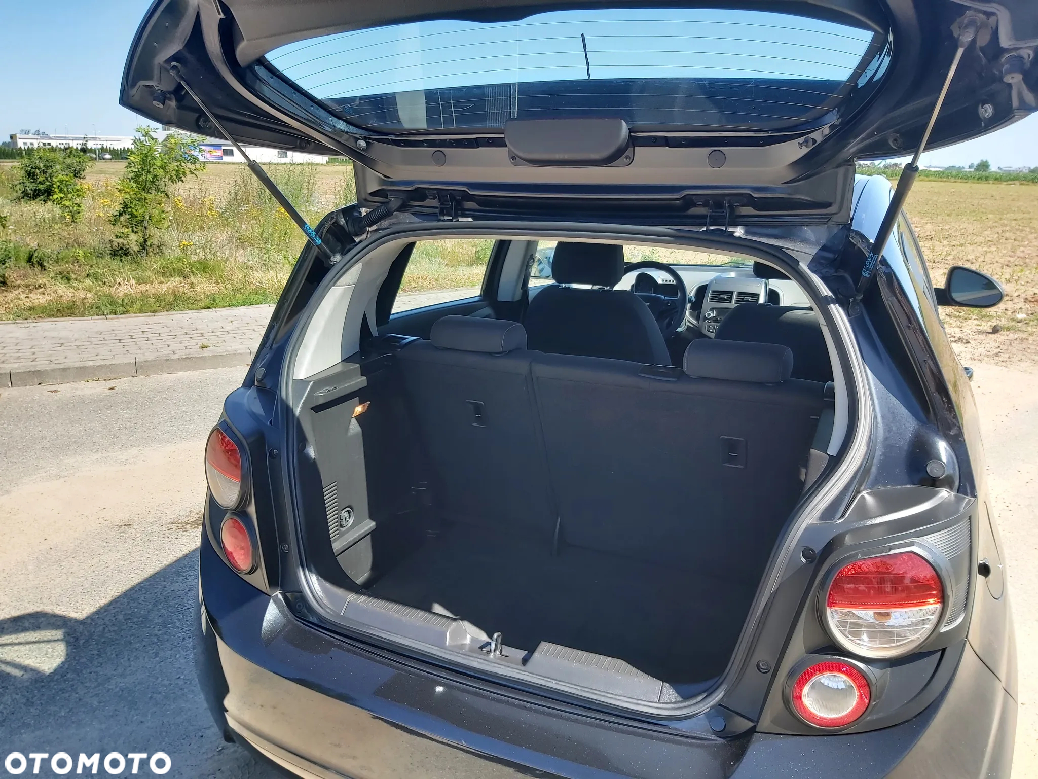 Chevrolet Aveo 1.2 LT+ - 10