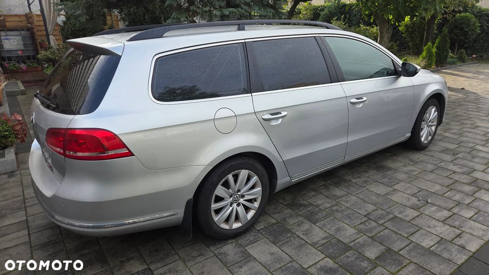 Volkswagen Passat - 9
