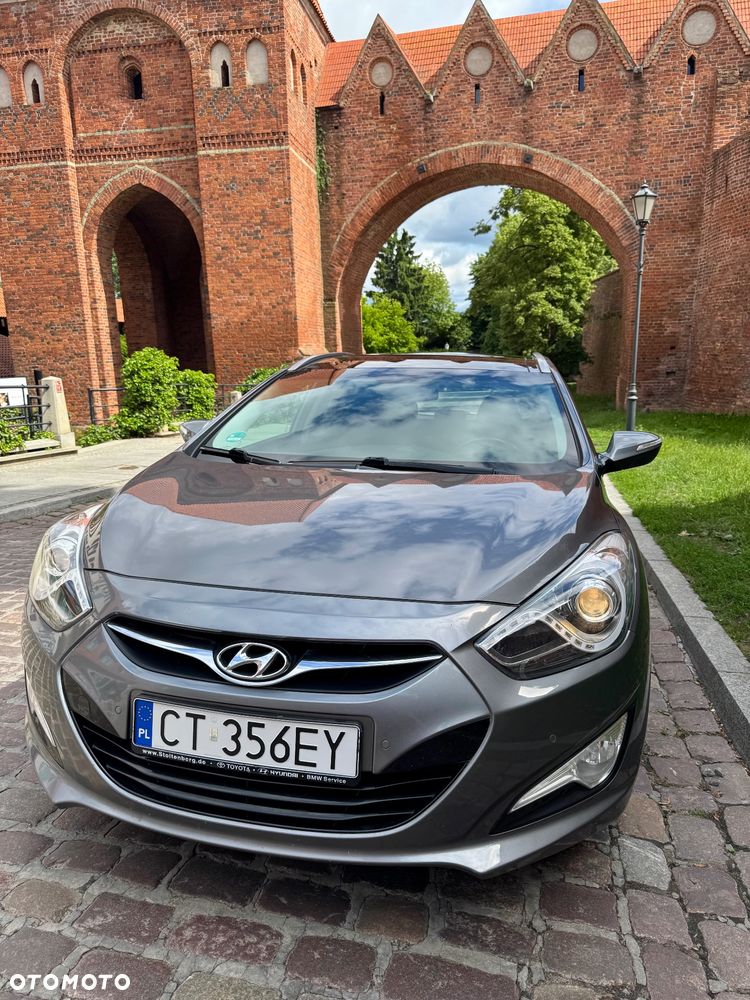 Hyundai i40 i40cw 1.7 CRDi Automatik Fifa World Cup Edition Gold - 28