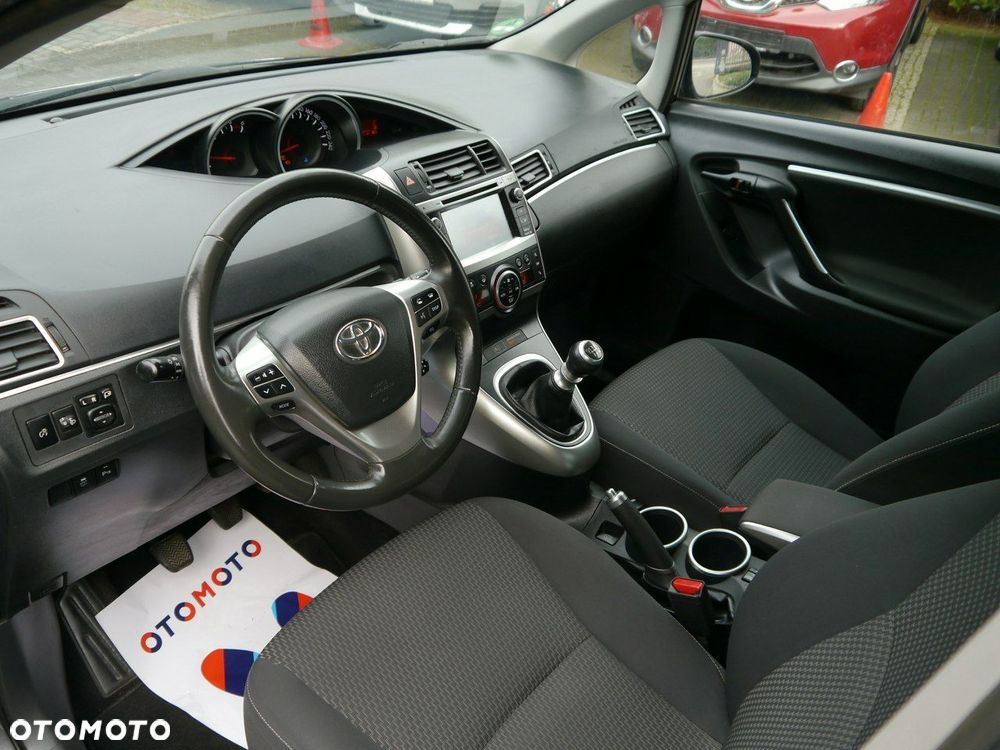 Toyota Verso 1.6 D-4D Premium - 20