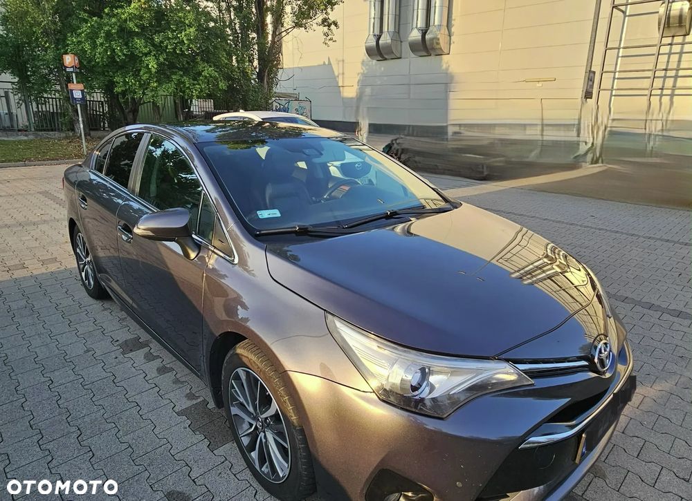 Toyota Avensis 1.8 Prestige MS - 2