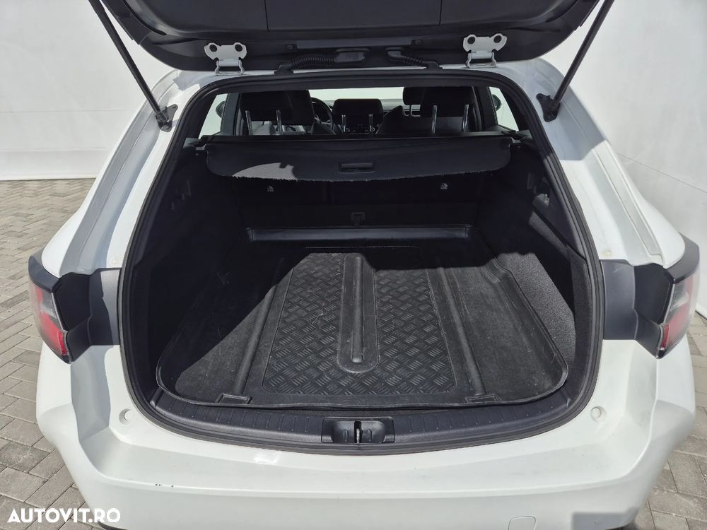 Toyota Corolla 1.8 HSD Active - 24