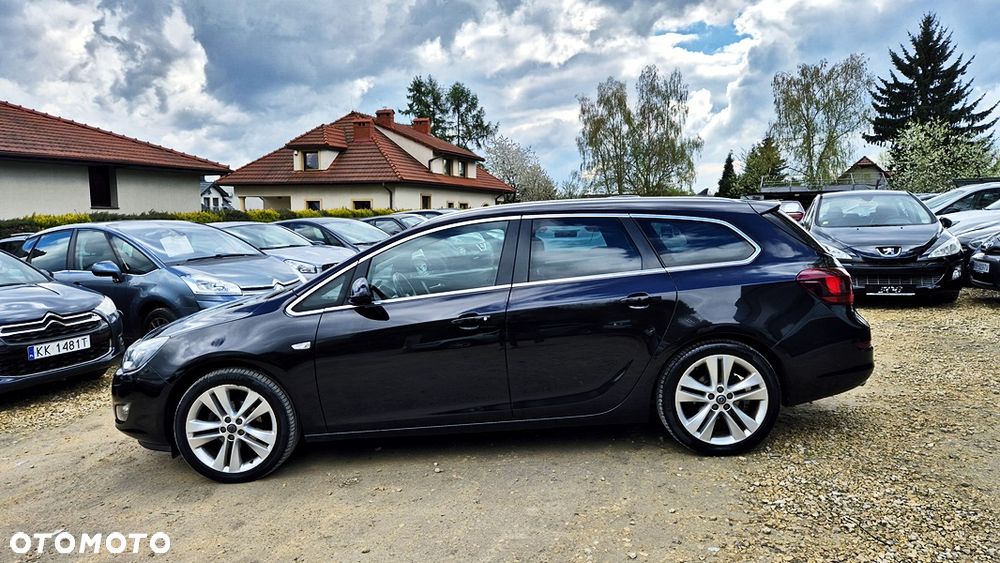 Opel Astra 1.4 Turbo Cosmo - 25