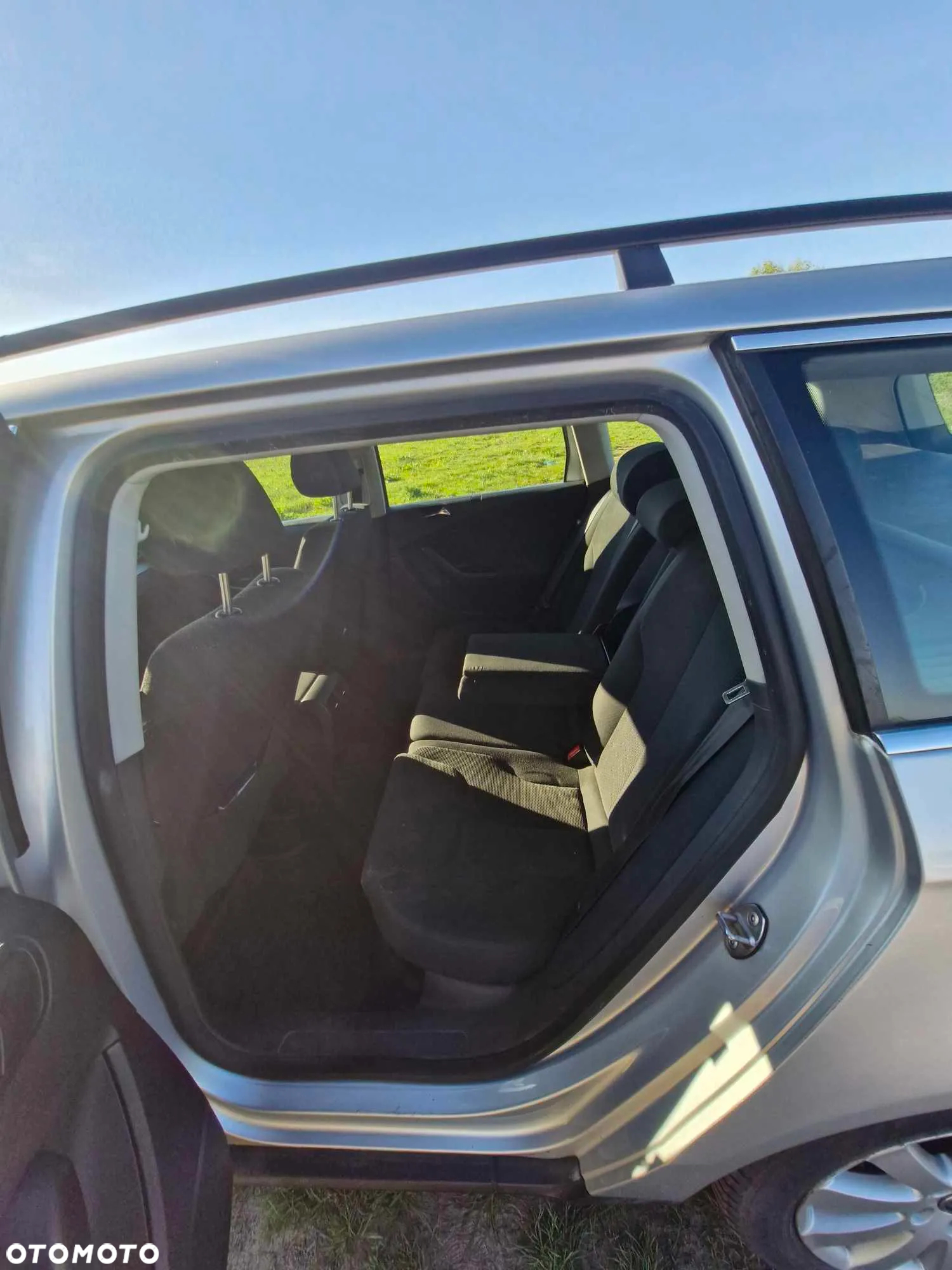 Volkswagen Passat 2.0 TDI DPF Comfortline - 13