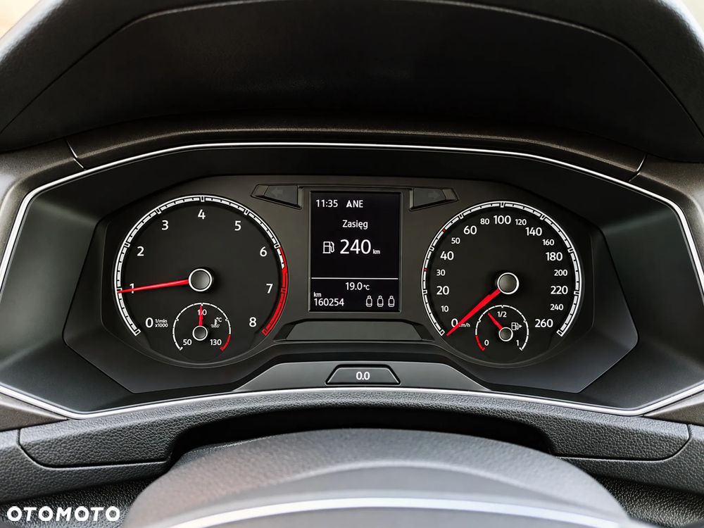 Volkswagen T-Roc 1.0 TSI Advance - 23