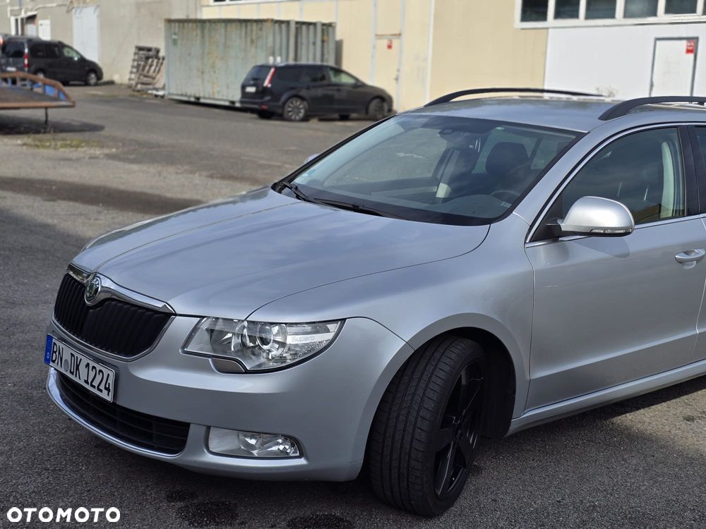 Skoda Superb 2.0 TDI DSG Ambition - 3