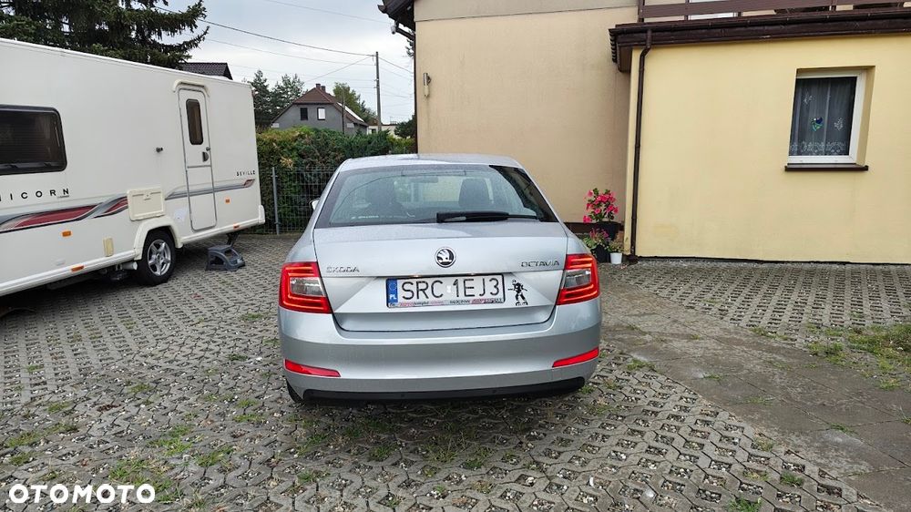 Skoda Octavia 2.0 TDI Edition - 6