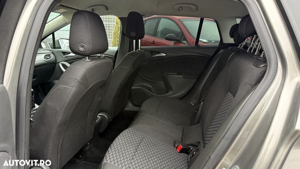 Opel Astra - 9