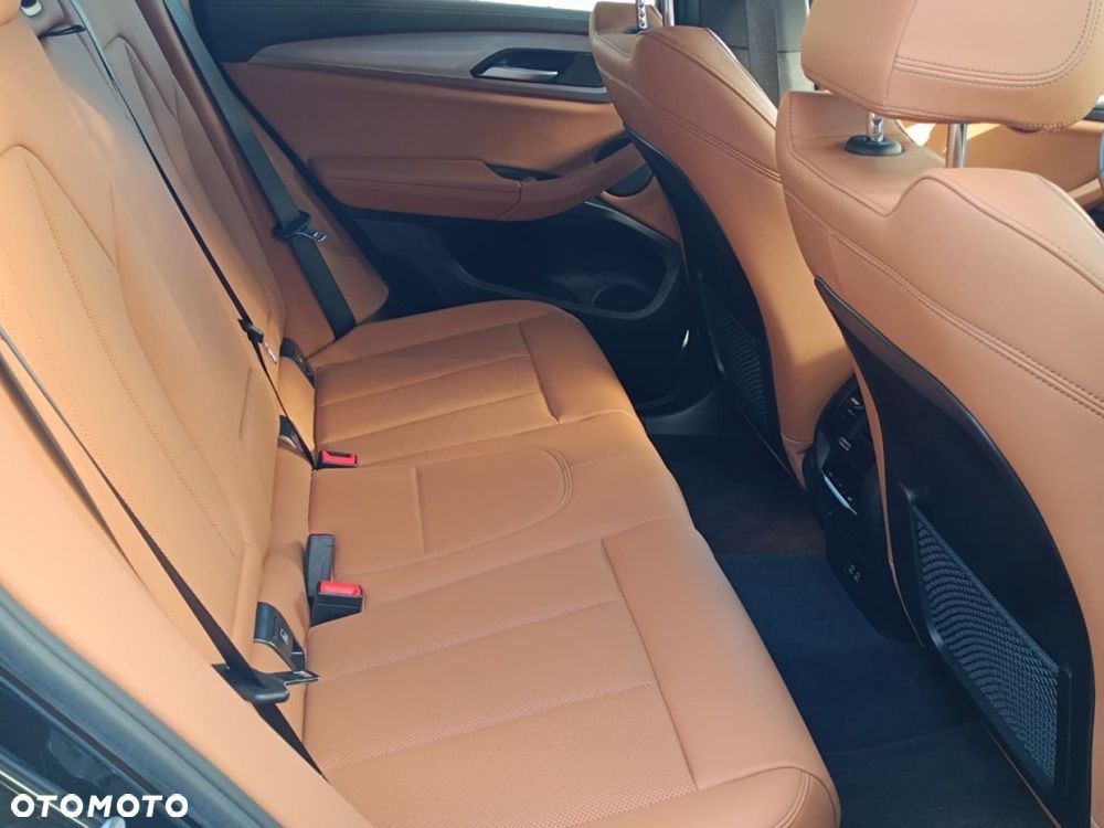 BMW X3 - 26