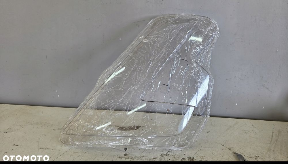 klosz lampy szkło reflektora volvo areo fh5 nowy model - 1
