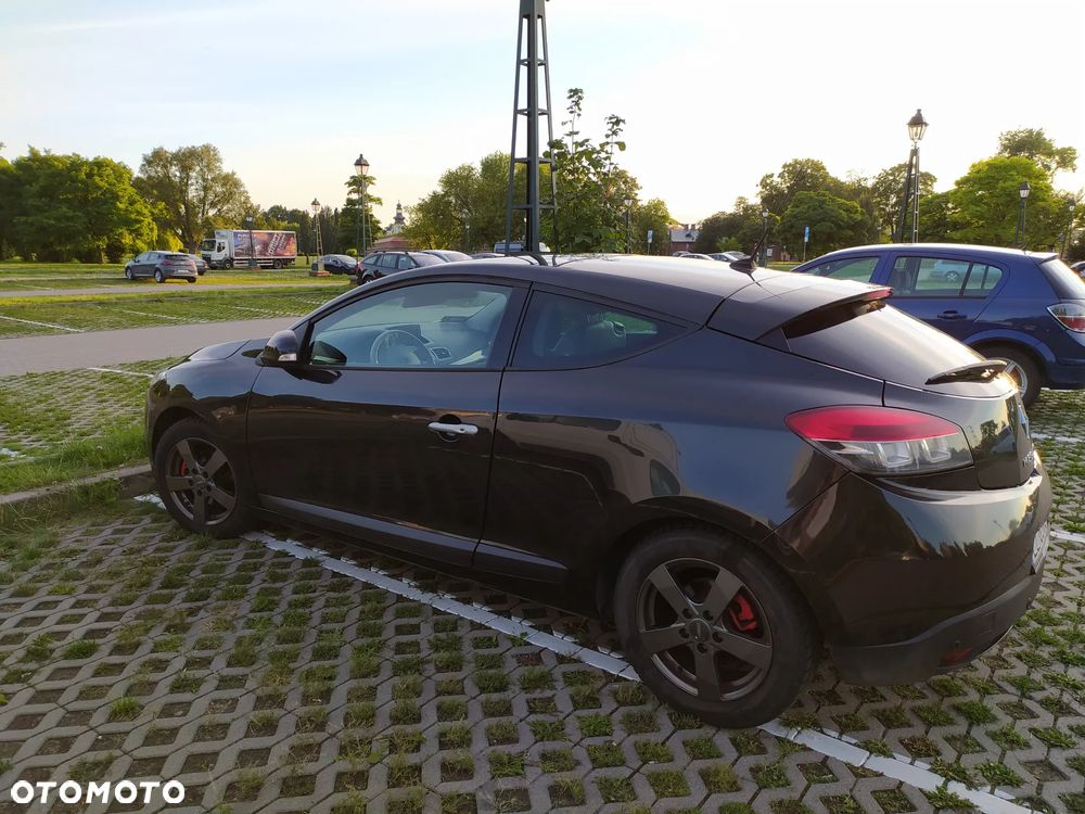 Renault Megane 1.9 dCi FAP Dynamique - 10