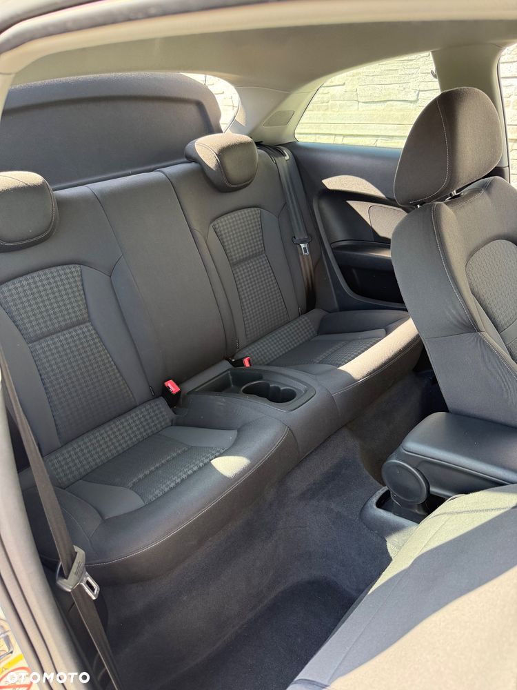Audi A1 3-drzwiowe 1.6 TDI S line Sportpaket - 8