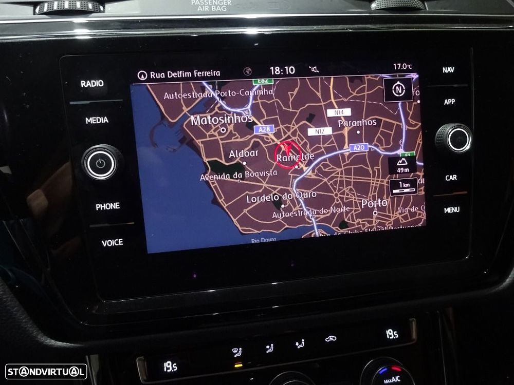 VW Touran 2.0 TDI Highline DSG - 20