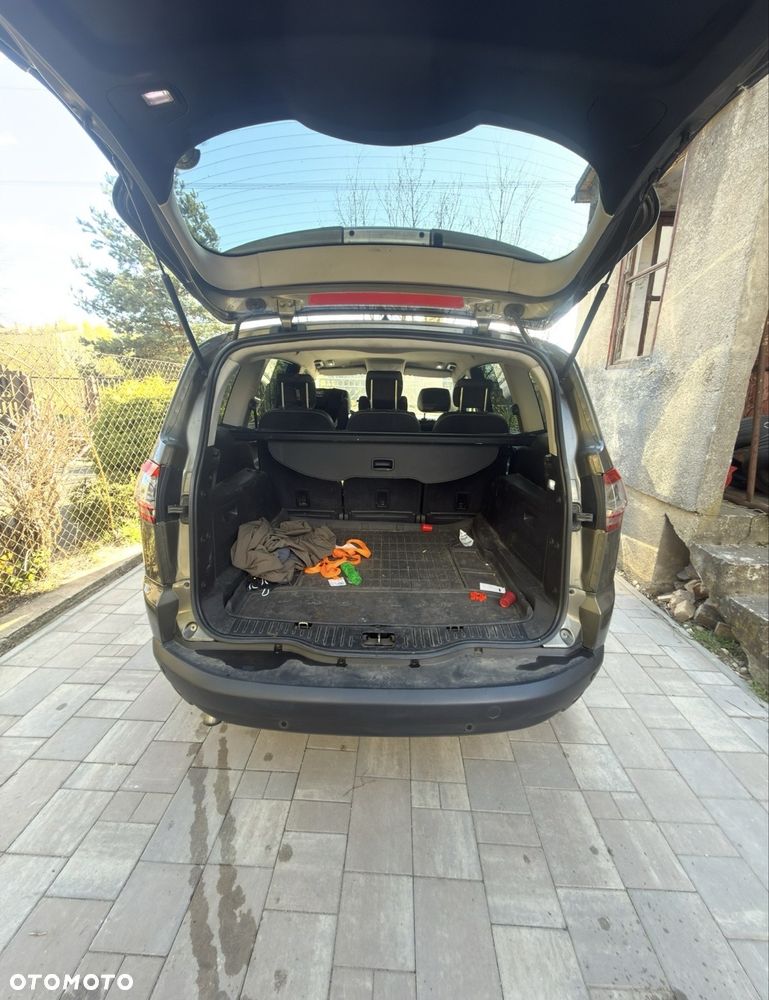 Ford S-Max - 8