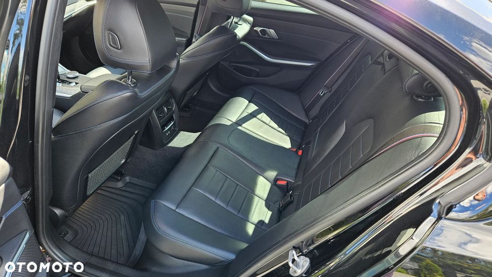 BMW Seria 3 330i xDrive M Sport sport - 11