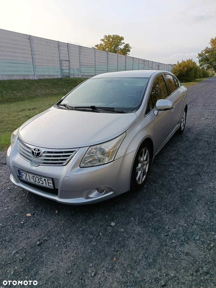 Toyota Avensis 2009 photo 2