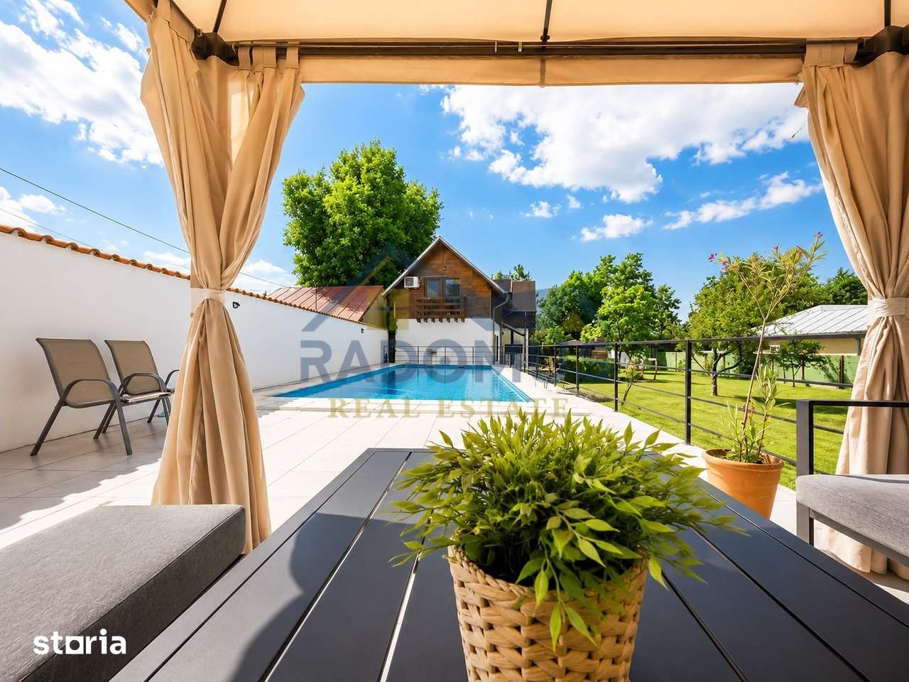 Proprietate Premium | 2 Case | Piscină | Teren 2.000 mp | Mobilată - Imagine principală: 2/20