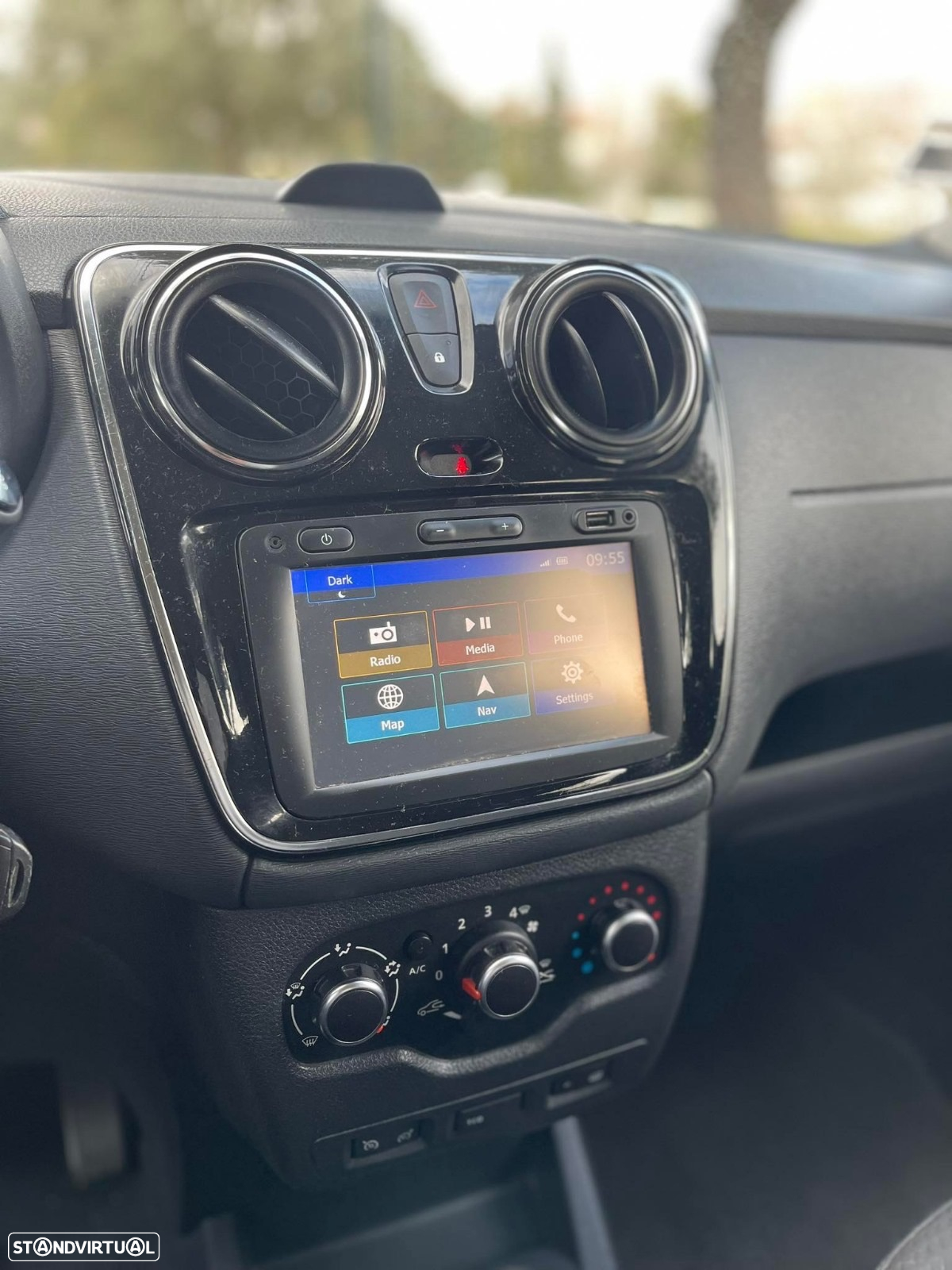 Dacia Lodgy 1.5 dCi Confort 7L - 11