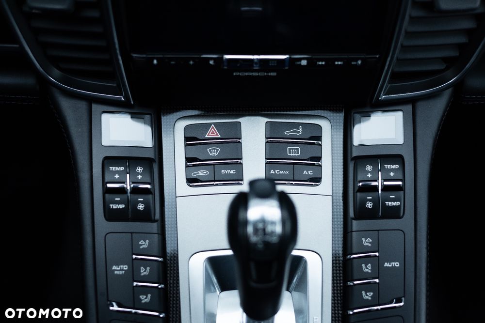 Porsche Panamera GTS PDK - 31