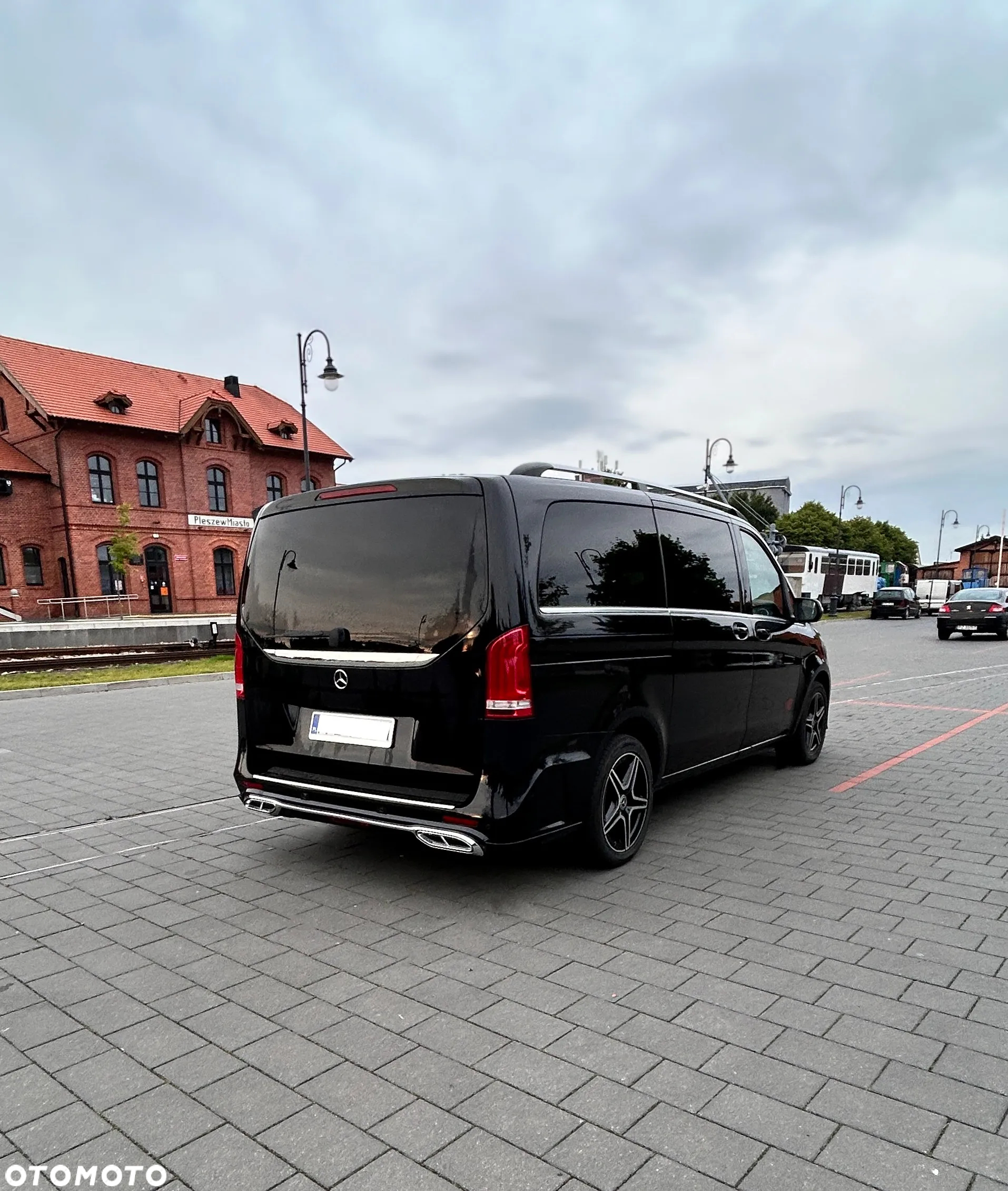 Mercedes-Benz Klasa V 220 (BlueTEC) d Avantgarde 7G-Tronic - 4