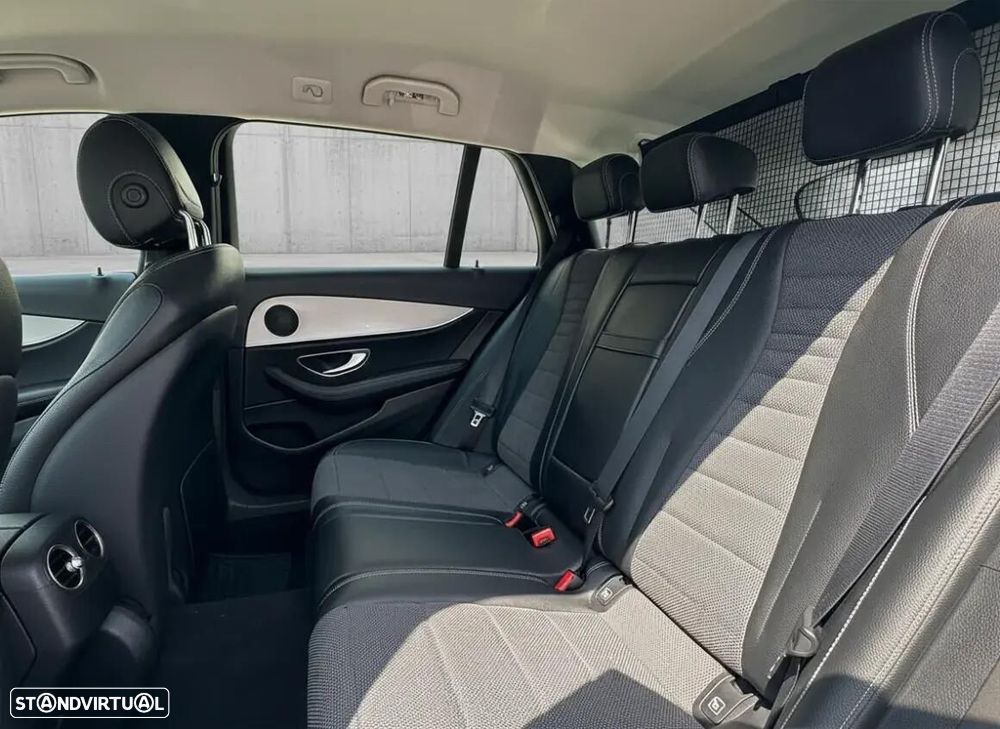 Mercedes-Benz E 220 - 11