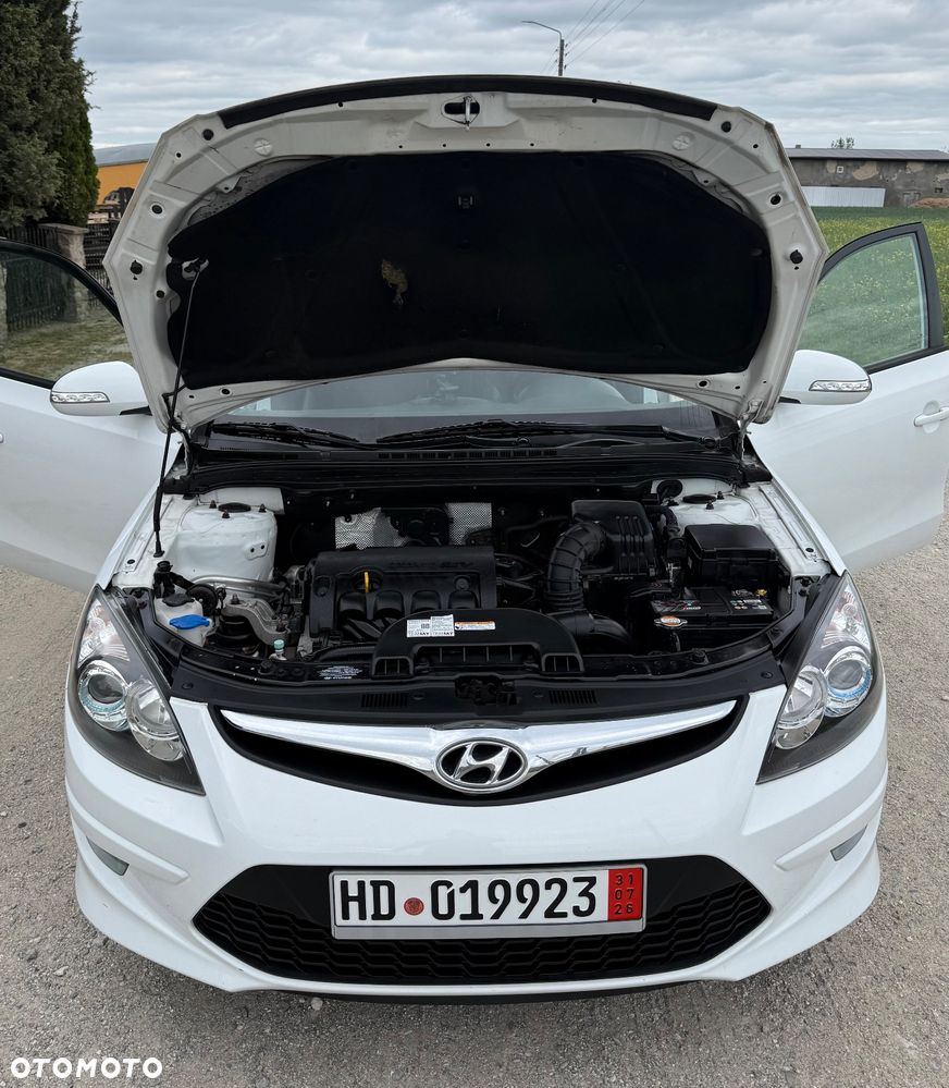 Hyundai i30 1.4 White Edition - 11