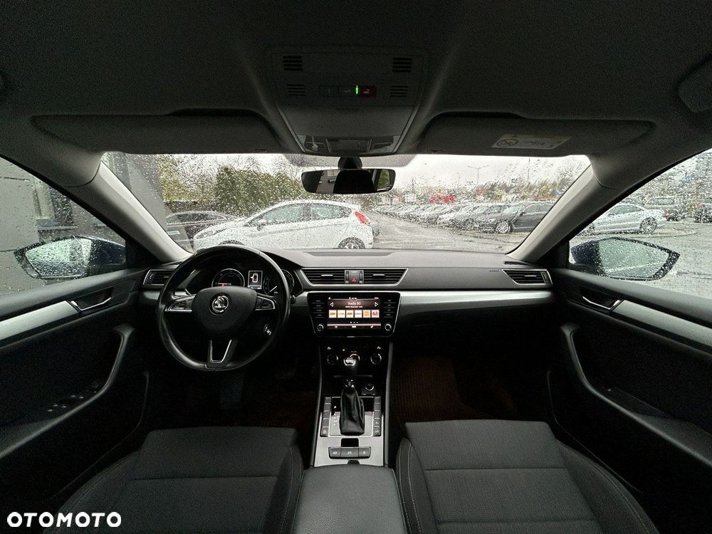 Skoda Superb 2.0 TDI Ambition DSG7 - 13