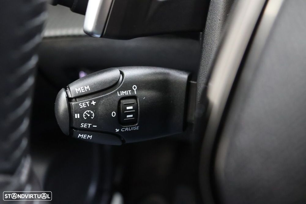 Peugeot 2008 - 22