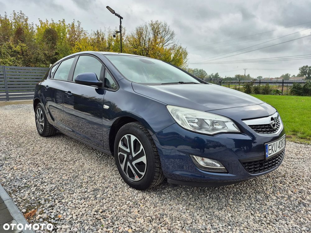 Opel Astra - 2