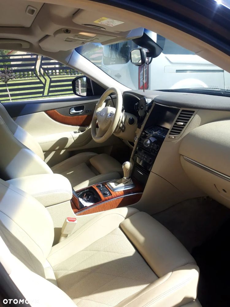 Infiniti QX70 3.0d S - 18
