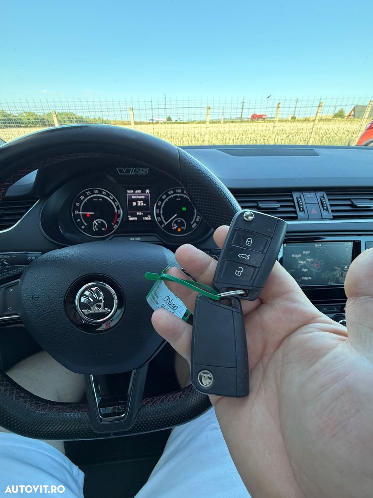 Skoda Octavia 2.0 TDI (Green tec) DSG RS - 18