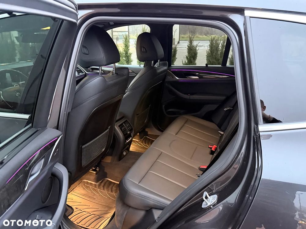 BMW X3 xDrive30i Advantage sport - 15