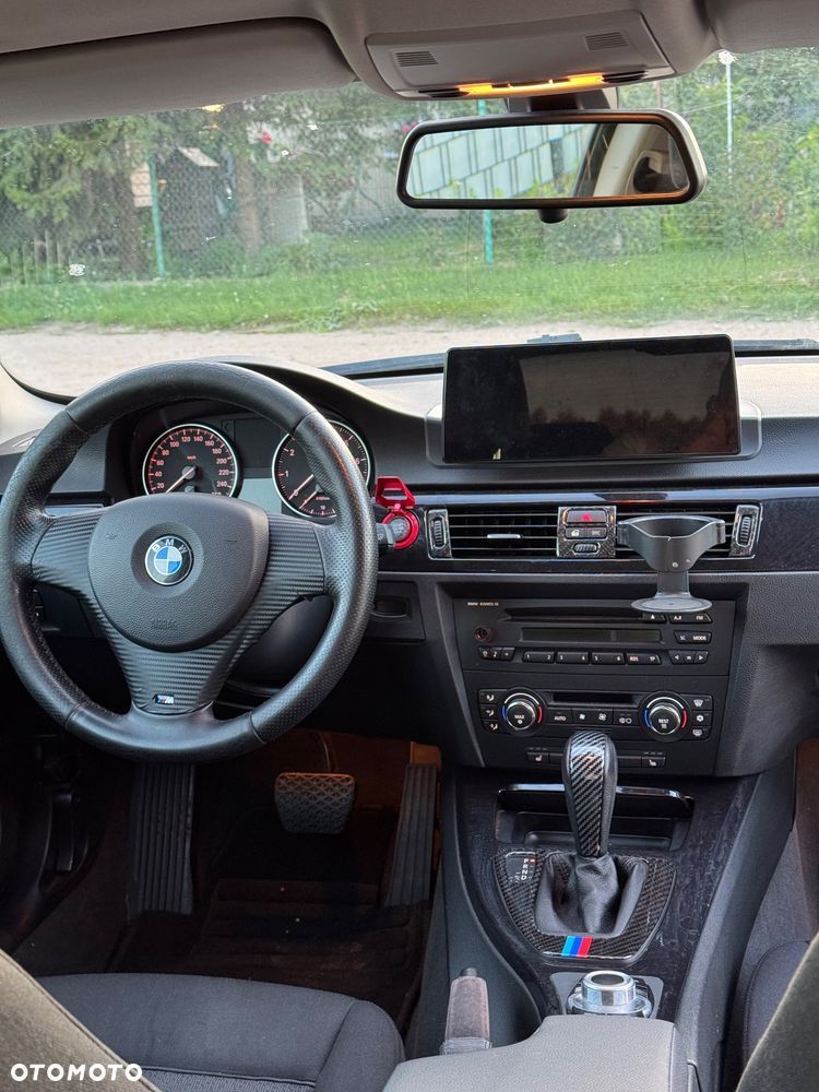 BMW Seria 3 320i - 26