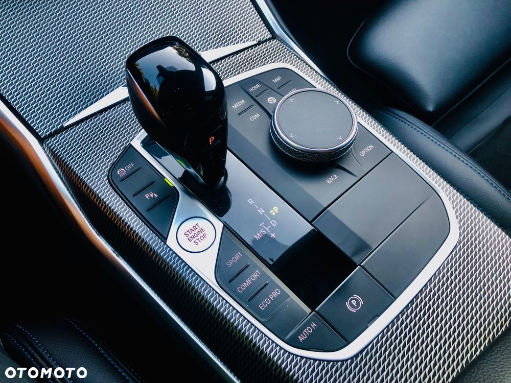 BMW Seria 3 320d Edition M Sport Shadow - 18
