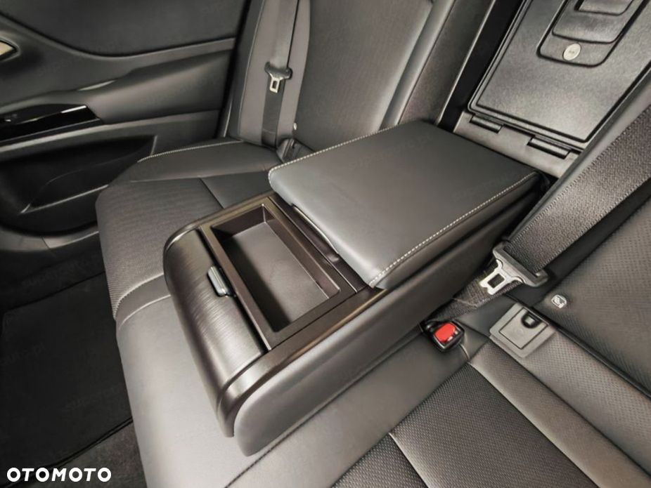 Lexus ES 300h Business Edition - 17