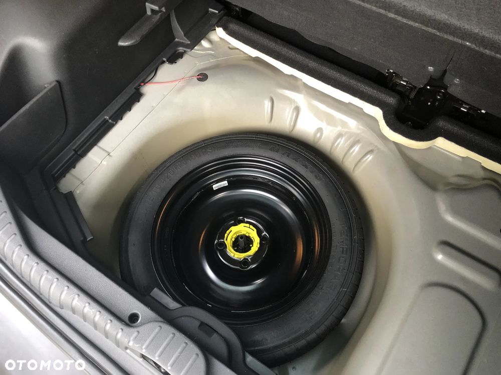Citroën C3 Picasso 1.4i Attraction - 20