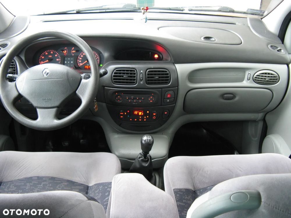 Renault Scenic Megane 1.8i RXE 16V - 13