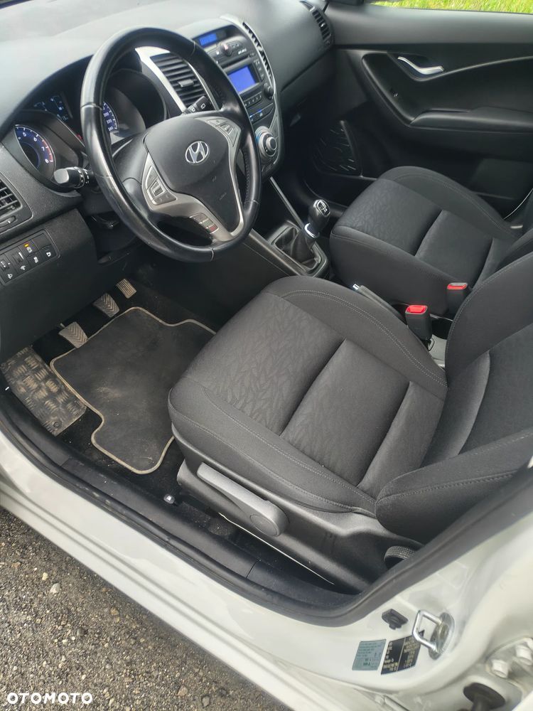 Hyundai ix20 1.4 Comfort - 16