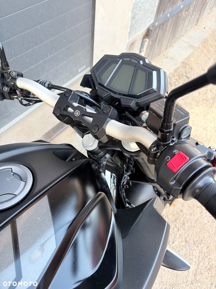 Yamaha MT - 3