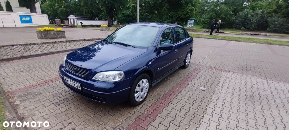 Opel Astra 1.4 Essentia - 13