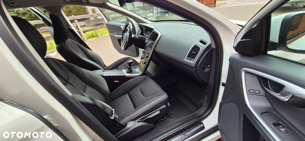 Volvo XC 60 D4 Summum - 6