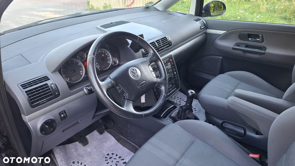 Volkswagen Sharan - 28