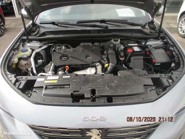 Peugeot 308 BlueHDi 130 EAT8 Allure Pack - 12