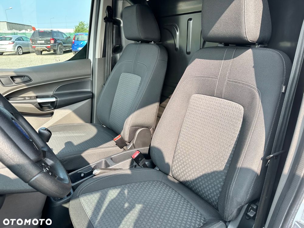 Ford Transit Connect - 9
