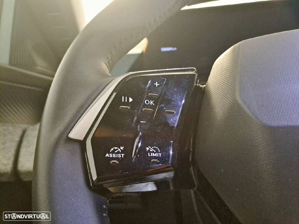 Peugeot 3008 1.2 Hybrid Allure e-DCS6 - 16